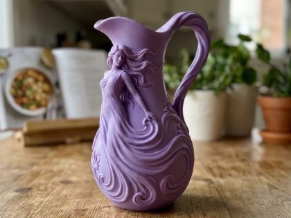 Art Nouveau Tanrıça Sürahi Vazo